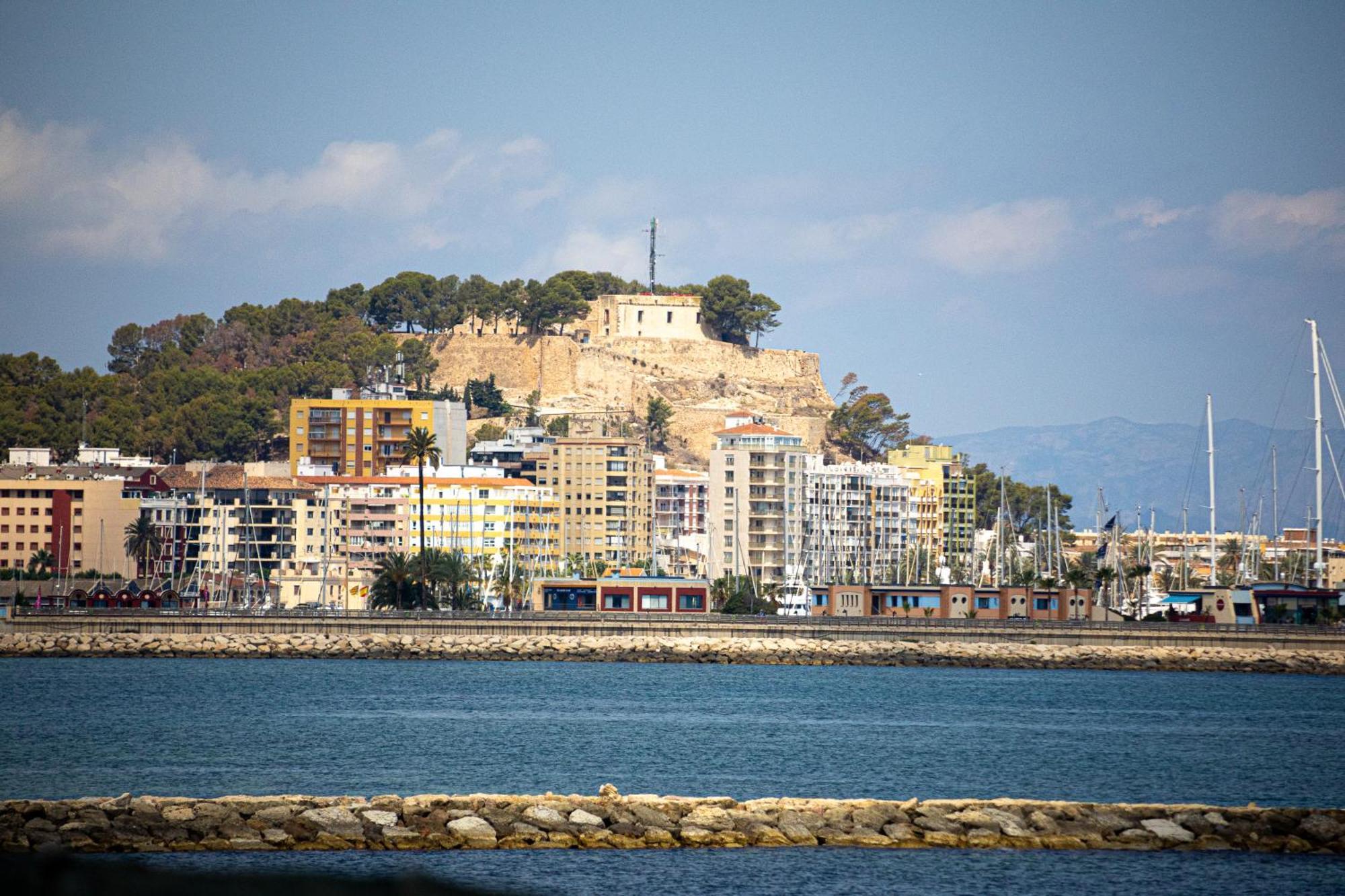 Vistas Y Terraza Panoramica Frente Al Mar En Denia, Las Rotas Kültér fotó
